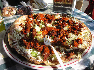 tlayuda_oaxaquena_viaja_bonito